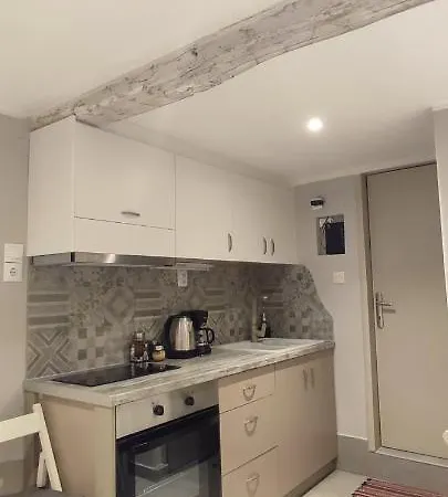 Ellis Apartamento